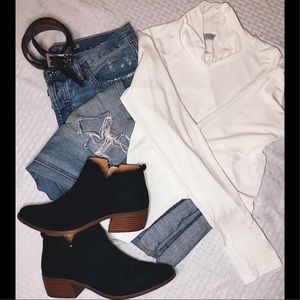 SOLD NWOT Tobi Mock Neck Tee